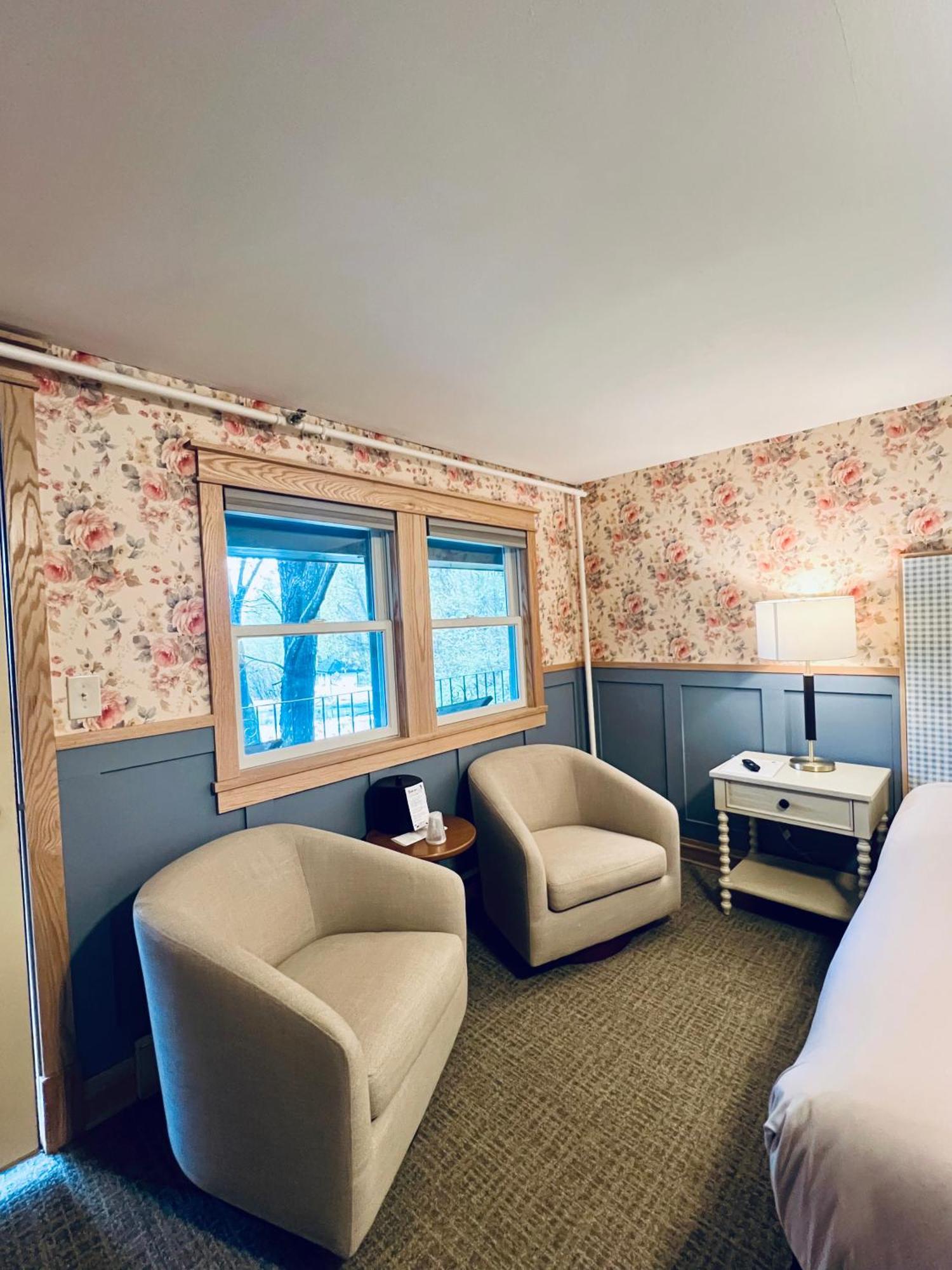 Double Room with Mountain View
